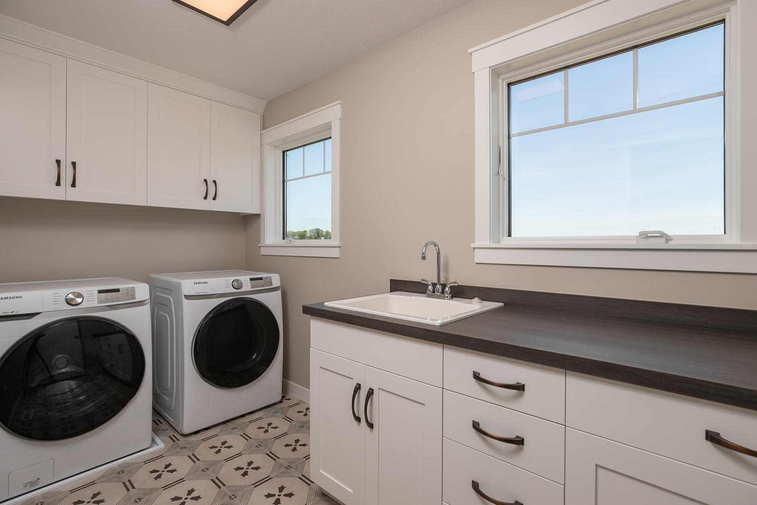 5241-Millie-Rd-SW-Rochester-MN-large-037-033-Laundry-1500x1000-72dpi