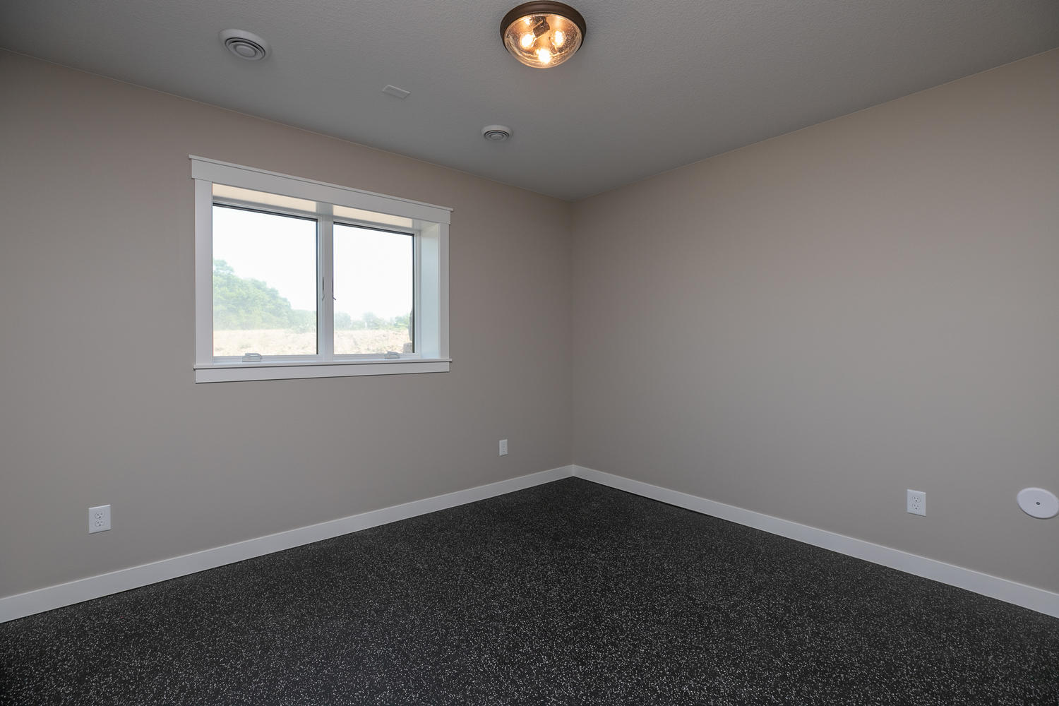 5241-Millie-Rd-SW-Rochester-MN-large-045-038-Exercise-Room-1500x1000-72dpi