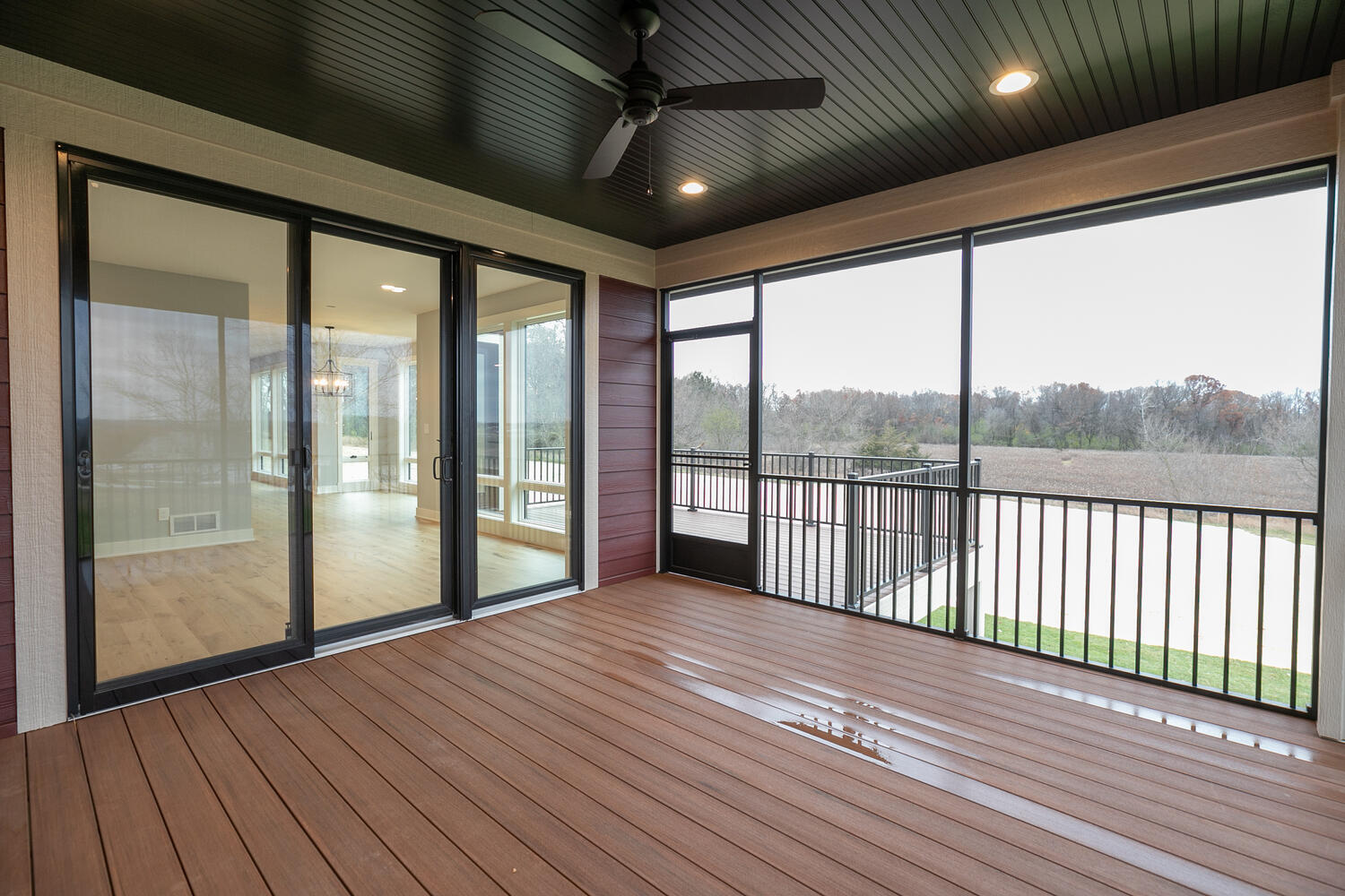 5352-Millie-Rd-SW-Rochester-MN-large-055-038-Screened-Porch-1500x1000-72dpi